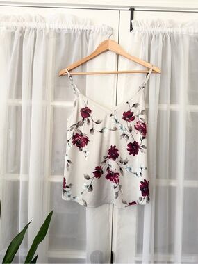 White House Black Market Floral Strappy Tank Size Small